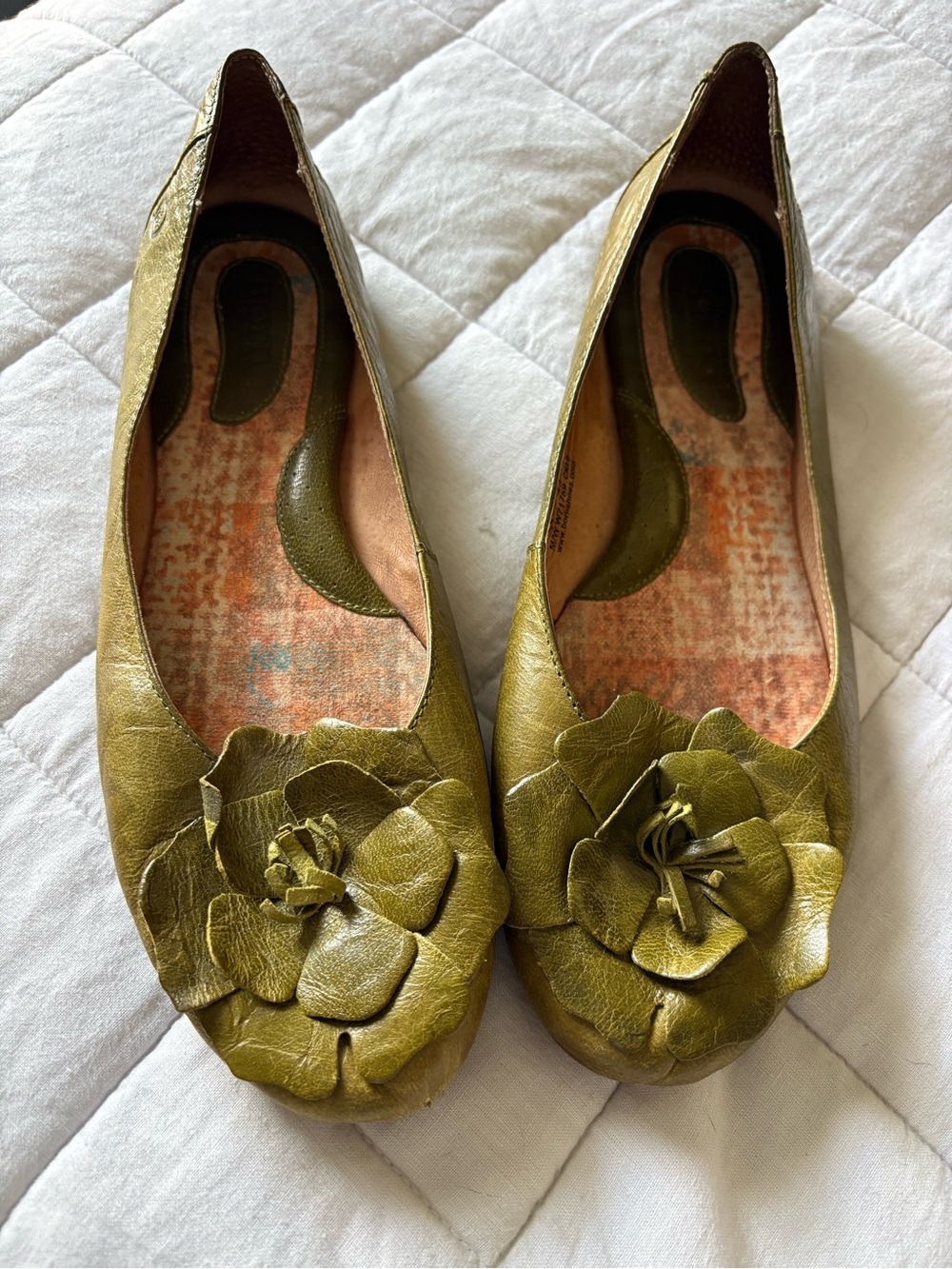 Børn Meryl Leather Floral Flats Women’s 11 / EU 43 Olive Green Boho